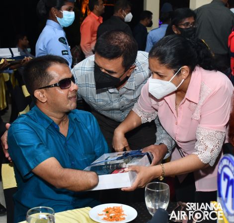 WAR VETERAN INMATES HONOURED BY COMMANDER OF THE AIR FORCE AT ‘MIHINDU SETH MEDURA’, ATTIDIYA